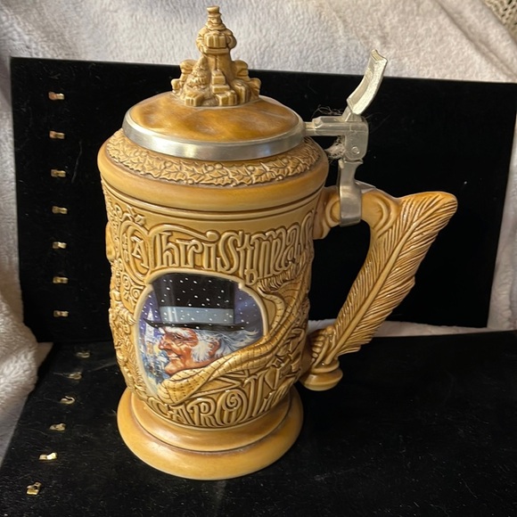 Avon Vintage -1996- “A Christmas Carol Stein” handcrafted in Brazil #52698 - Picture 1 of 11
